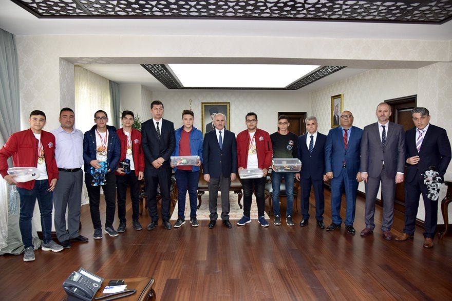 Karaman'da Genç Dahiler Ödüllendirildi 2