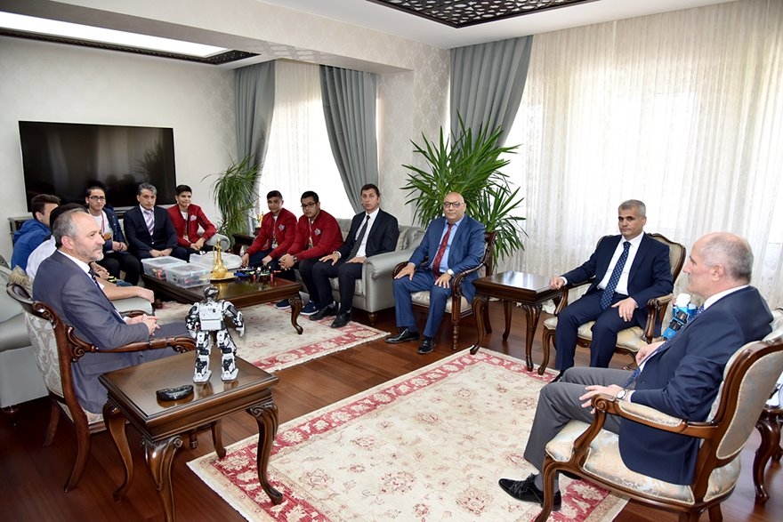 Karaman'da Genç Dahiler Ödüllendirildi 5