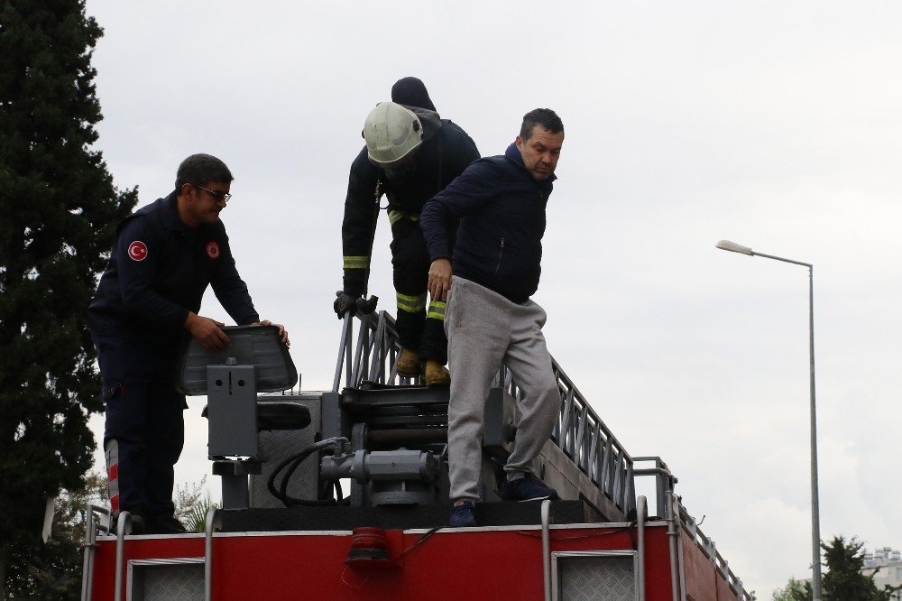 Antalya’da 3 Yıldızlı Otelde Korkutan Yangın 12