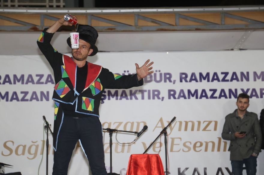 "Türkçe Aşkı Vatan Aşkı Yürüyüşü" ve Fener Alayı Karaman'ı Büyüledi 19