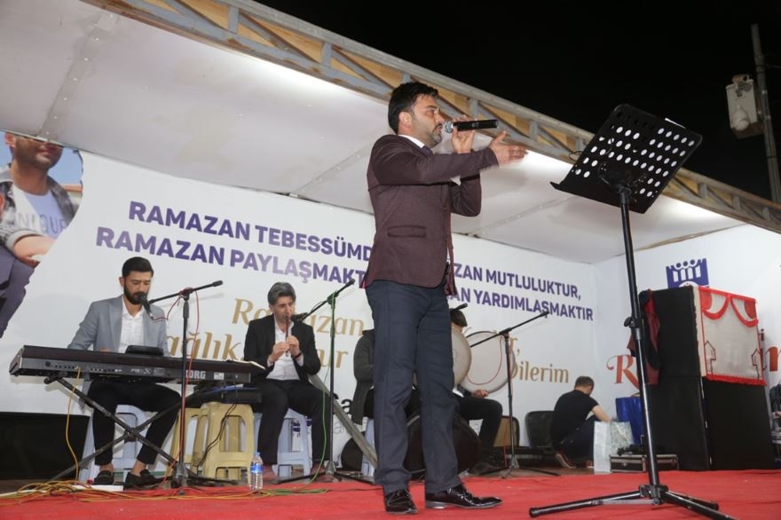 "Türkçe Aşkı Vatan Aşkı Yürüyüşü" ve Fener Alayı Karaman'ı Büyüledi 21