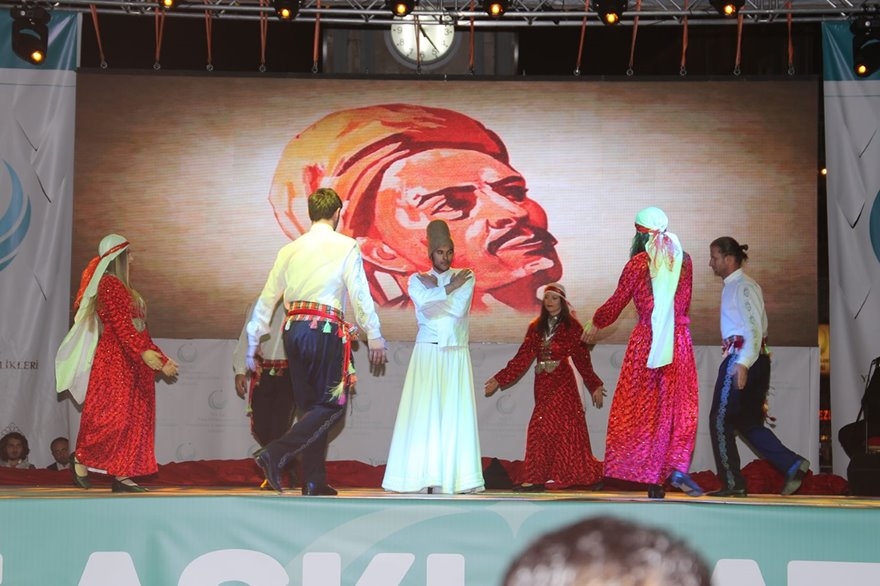 Özel Sahne Gösterisi Karaman'da Beğeniyle İzlendi 15