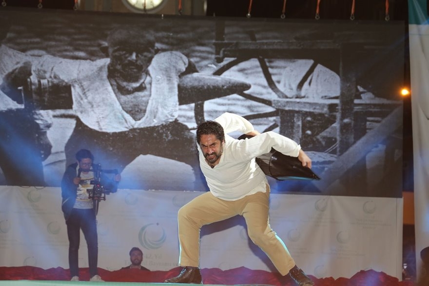 Özel Sahne Gösterisi Karaman'da Beğeniyle İzlendi 18