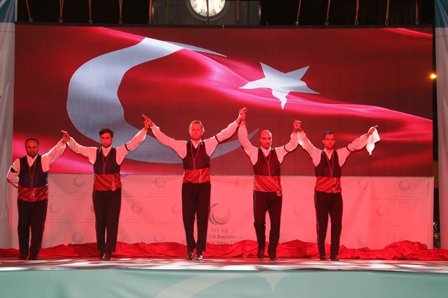 Özel Sahne Gösterisi Karaman'da Beğeniyle İzlendi 19