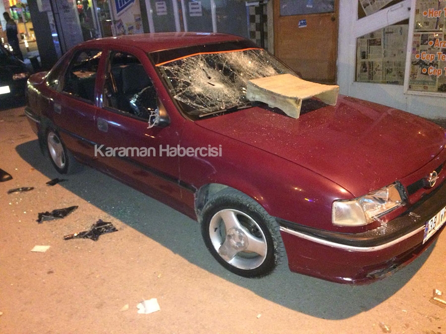 Karaman’da geçtiğimiz günlerde bir otomobilin camları parçalandı 2
