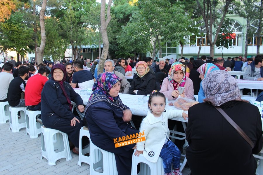 Karaman'da Ramazan İftarı Yenimahalle'de 13