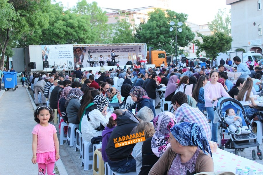 Karaman'da Ramazan İftarı Yenimahalle'de 16