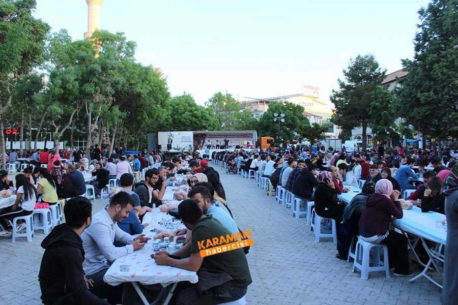 Karaman'da Ramazan İftarı Yenimahalle'de 17