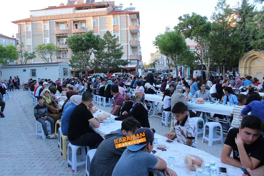 Karaman'da Ramazan İftarı Yenimahalle'de 25