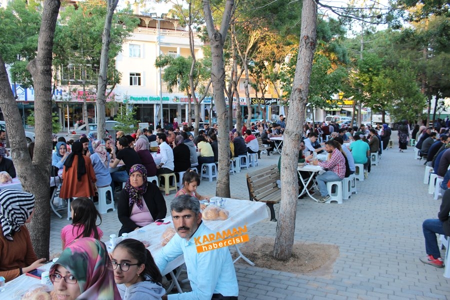 Karaman'da Ramazan İftarı Yenimahalle'de 32