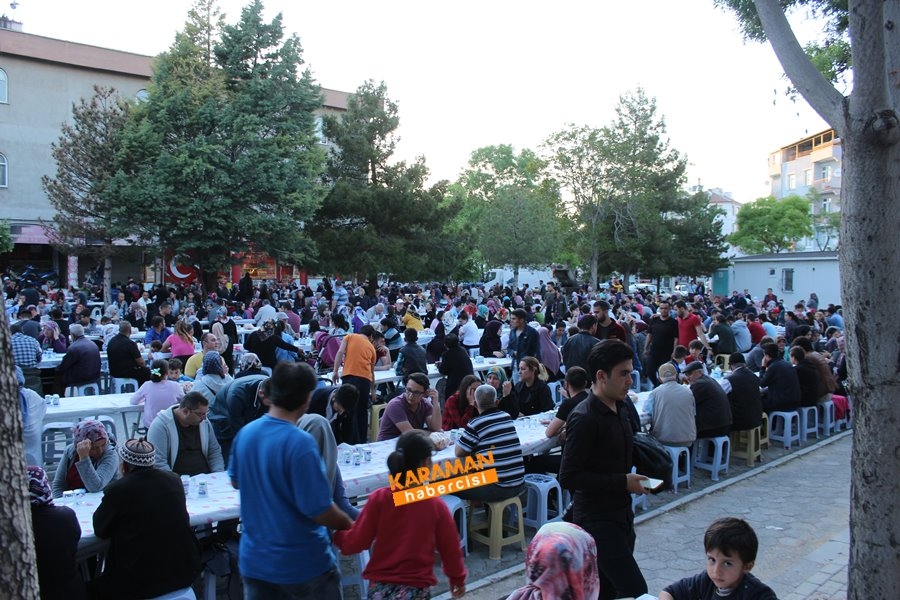 Karaman'da Ramazan İftarı Yenimahalle'de 38