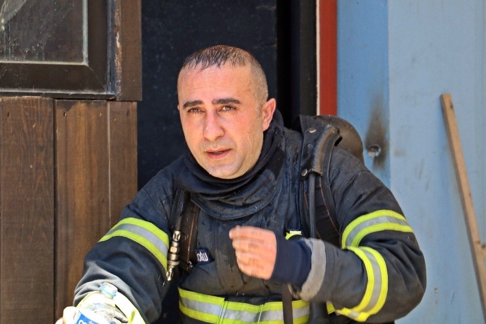 Oruçlu İtfaiye Erlerinin Alevlerle Mücadelesi 3