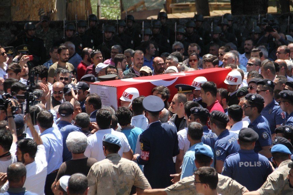 Antalya Şehidini Uğurladı 1