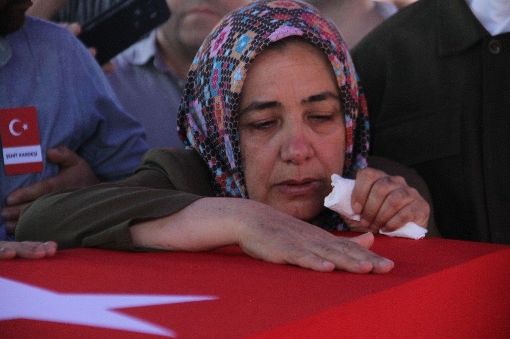 Antalya Şehidini Uğurladı 13