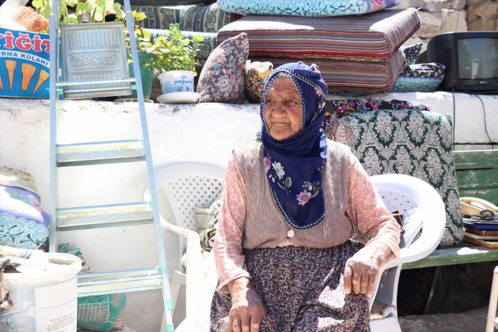 Niğde'de Lise Öğrencileri Hem Meslek Öğreniyorlar,Hem de Yoksulların Yar 4