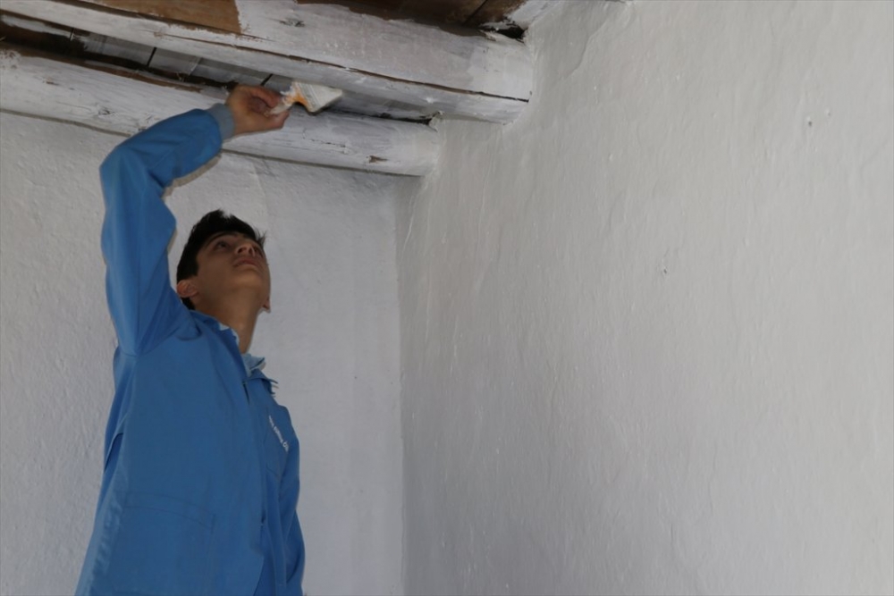 Niğde'de Lise Öğrencileri Hem Meslek Öğreniyorlar,Hem de Yoksulların Yar 7