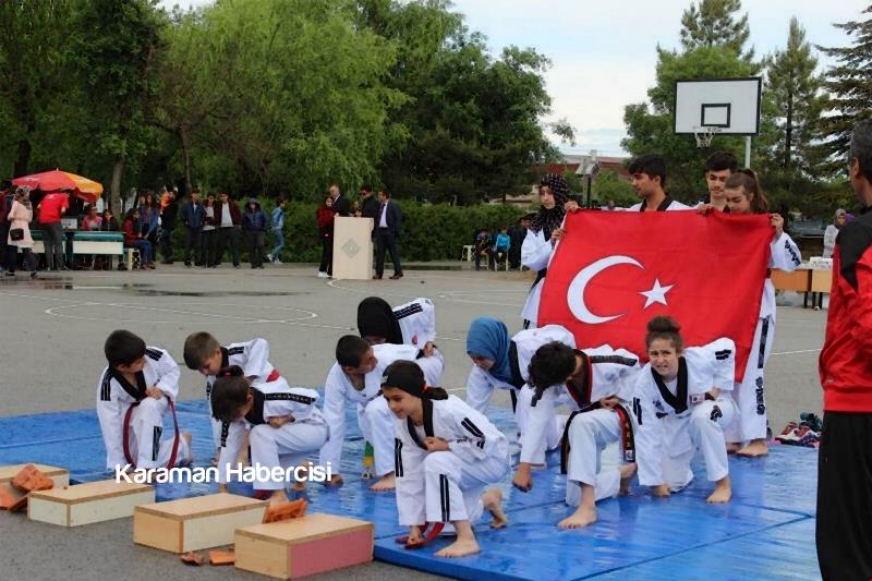 Kazımkarabekir'de Coşkulu Kutlama 5