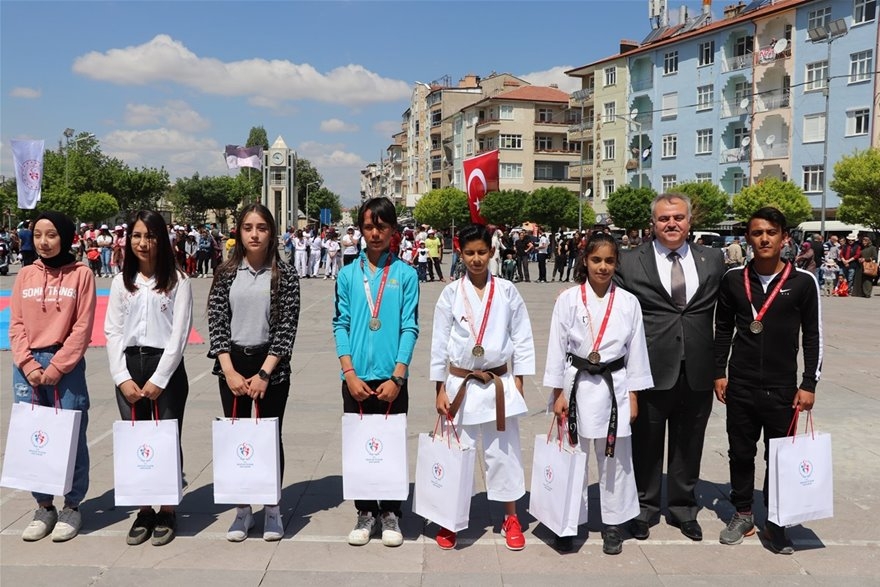 Karaman'da 19 Mayıs Coşkuyla Kutlandı 28