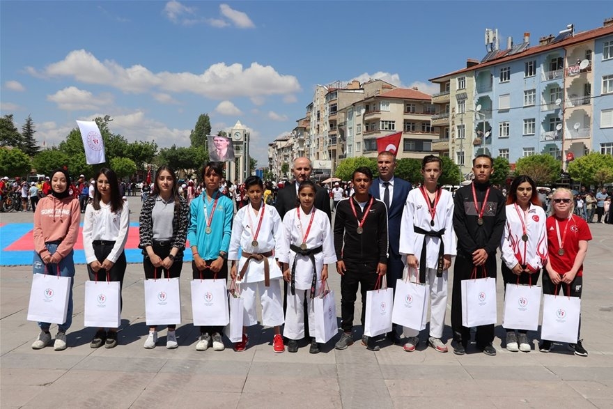 Karaman'da 19 Mayıs Coşkuyla Kutlandı 61