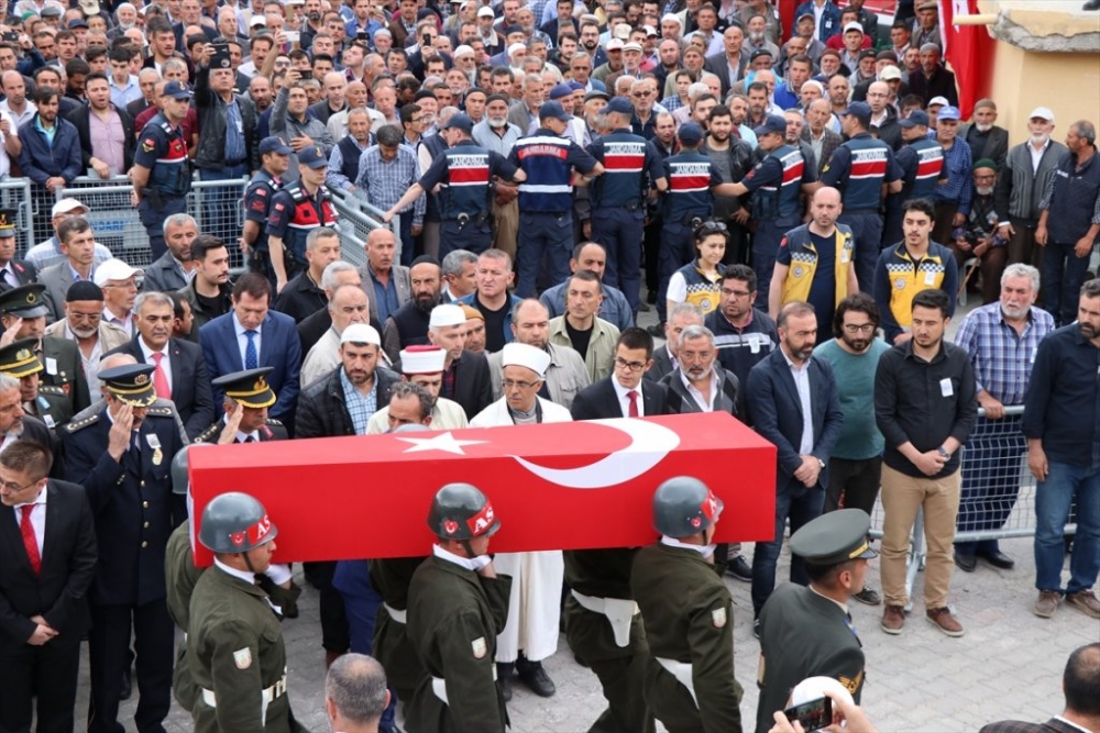 Hatay'da Şehit Olan Askerin Cenazesi Niğde'de Toprağa Verildi 11