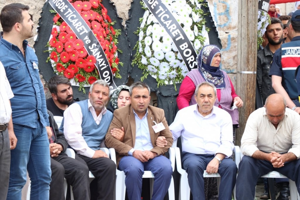 Hatay'da Şehit Olan Askerin Cenazesi Niğde'de Toprağa Verildi 4