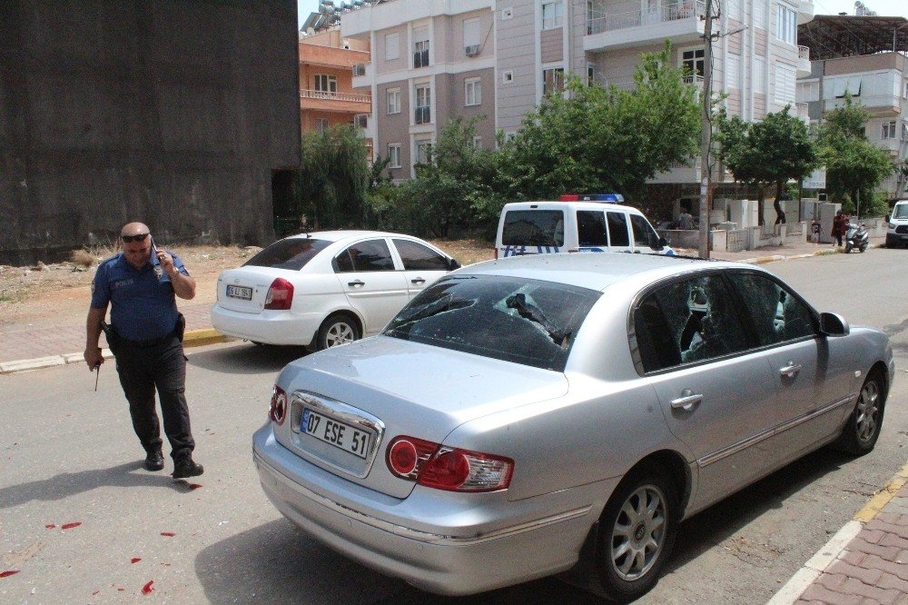 Antalya'da Darp İntikamını Otomobilden Aldılar 2