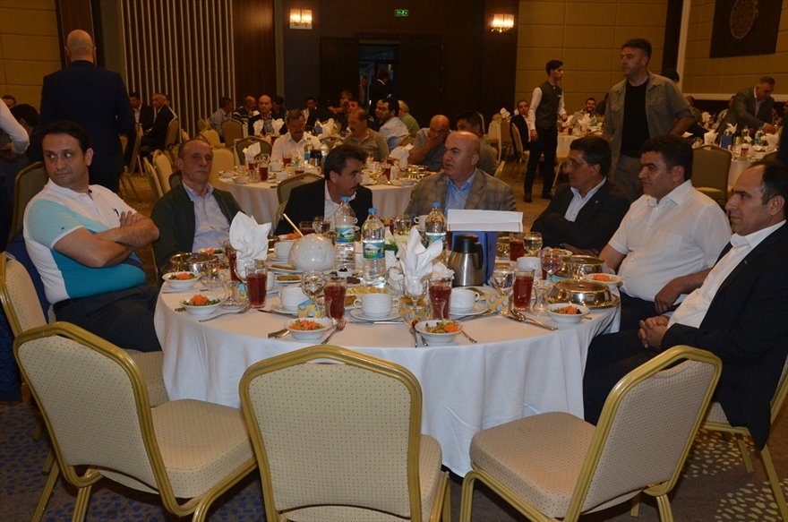 Karaman'da İş Adamları İftarda Buluştu 2
