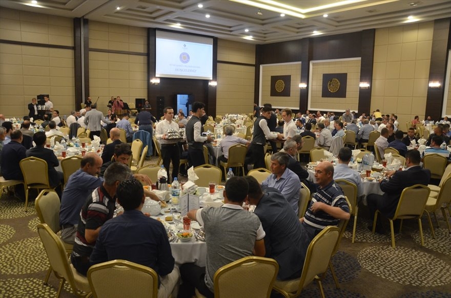 Karaman'da İş Adamları İftarda Buluştu 4