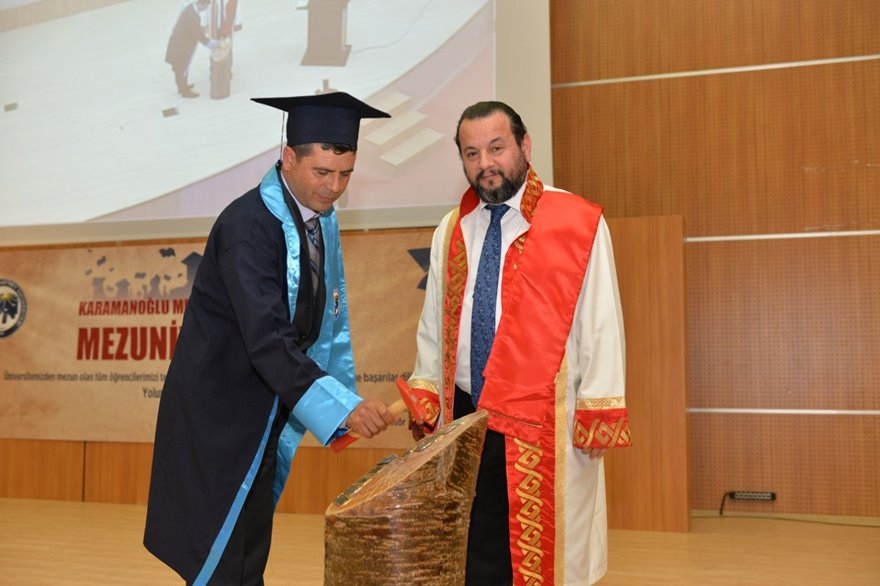 KMÜ'de Mezuniyet Sevinci 8