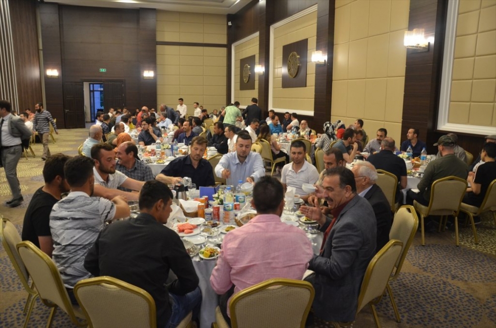 Karaman Ticaret Borsası İftar Yemeği Verdi 2