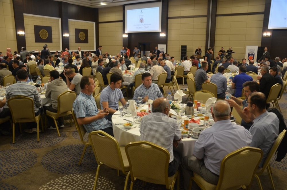 Karaman Ticaret Borsası İftar Yemeği Verdi 4