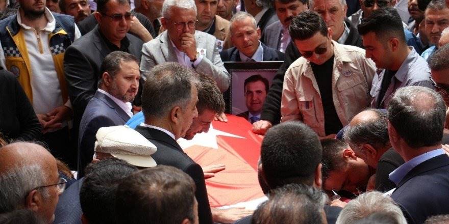 Bıçaklanarak Ölen Belediye Başkanı Konya'da Son Yolculuğuna Uğurlandı