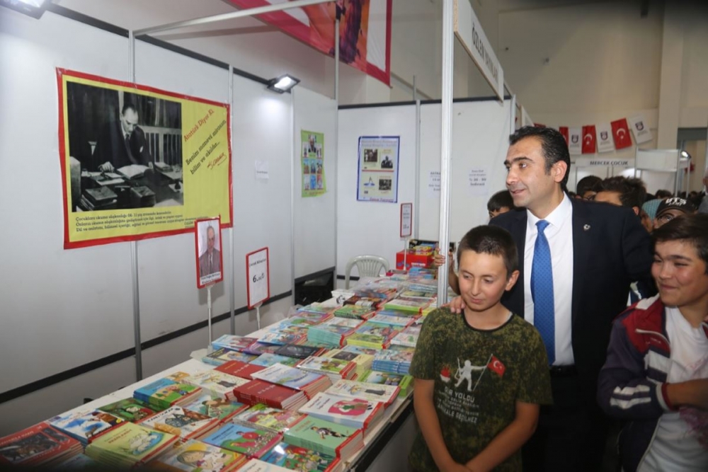 Karaman'da Kitap Fuarına Büyük İlgi 6
