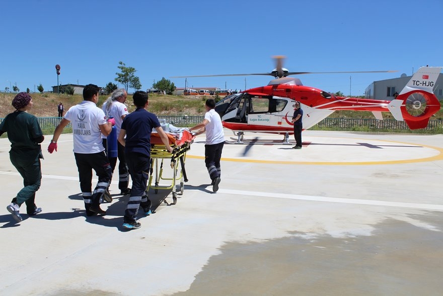 Karaman'da Kalbi Duran 3 Aylık Bebek Hava Ambulansıyla Nakledildi 4