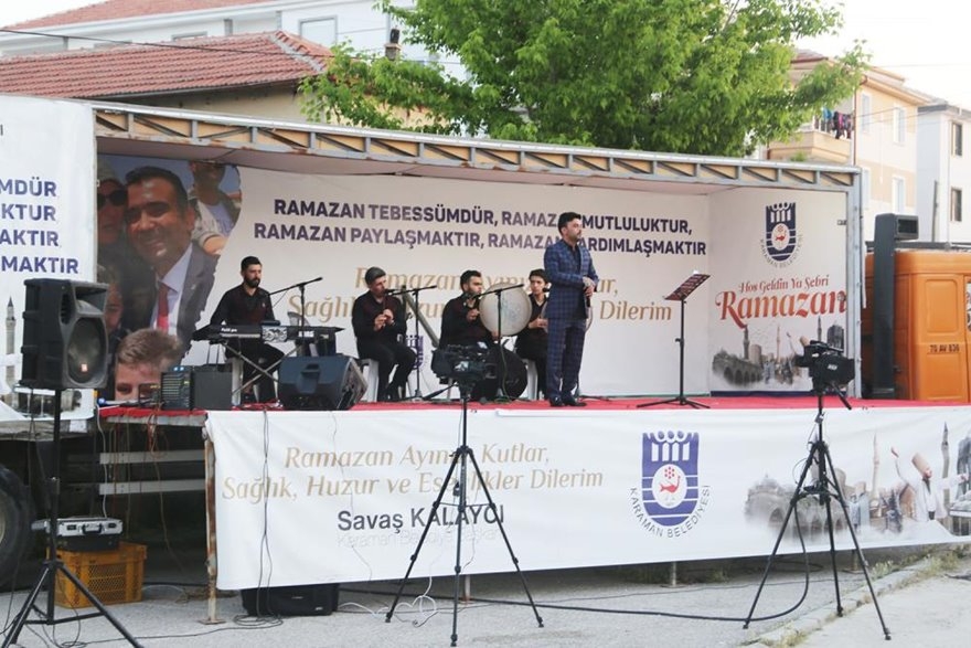 Karaman'da Kurulan İftar Sofrasına Vatandaşlardan Yoğun İlgi 5