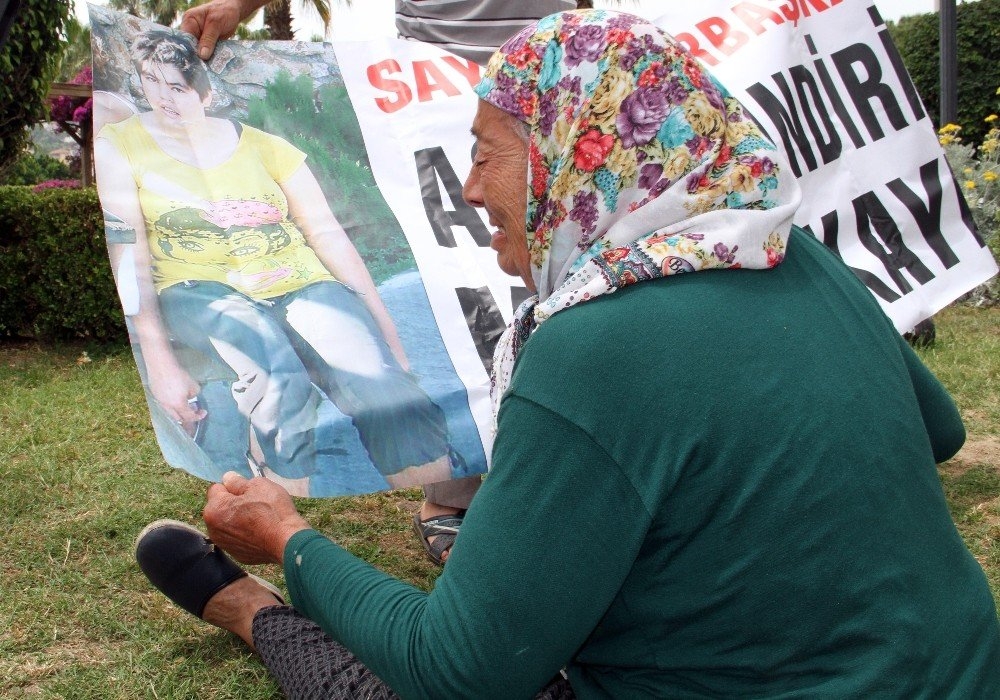 Antalya'da 9 Yıl Önce Kaybolan Kızı İçin Feryad Etti 3