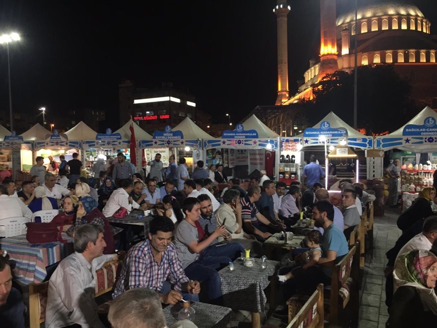 Karamanlılar İstanbul'da İftarda Buluştu 12