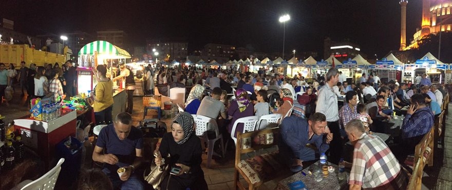 Karamanlılar İstanbul'da İftarda Buluştu 25