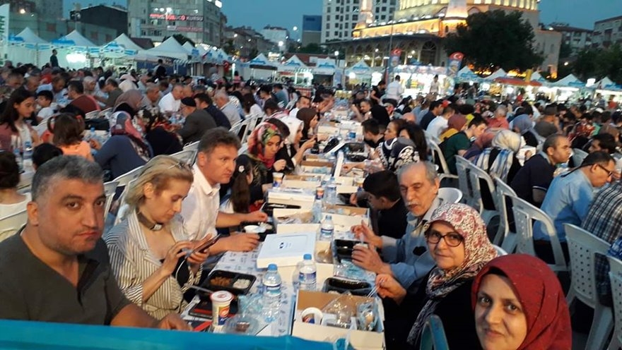 Karamanlılar İstanbul'da İftarda Buluştu 31