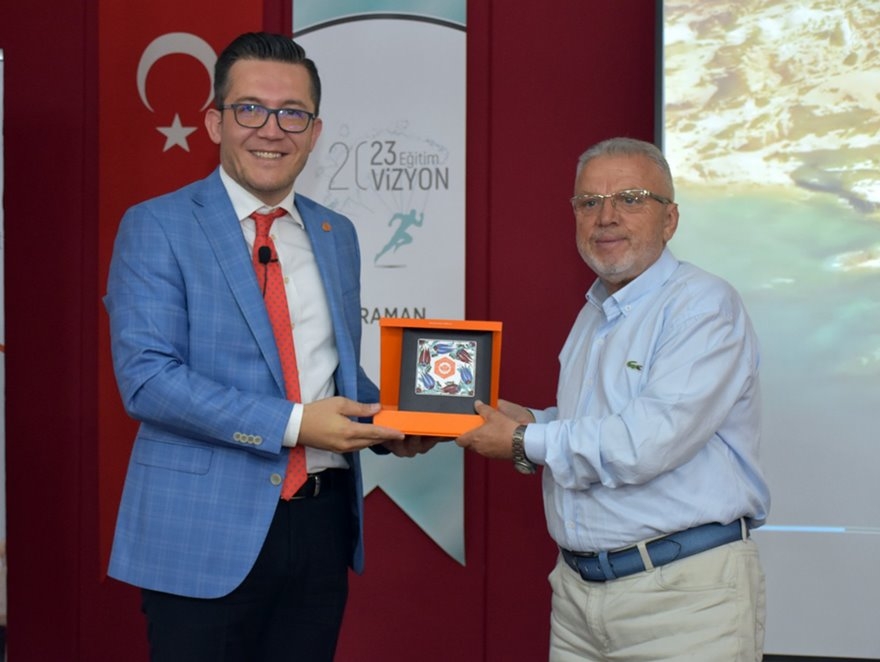 Okul Yöneticilerine ve Rehberlik Öğretmenlerine 'Eğitimde Dijital Kuşak 16