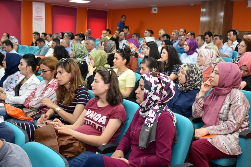 Okul Yöneticilerine ve Rehberlik Öğretmenlerine 'Eğitimde Dijital Kuşak 7