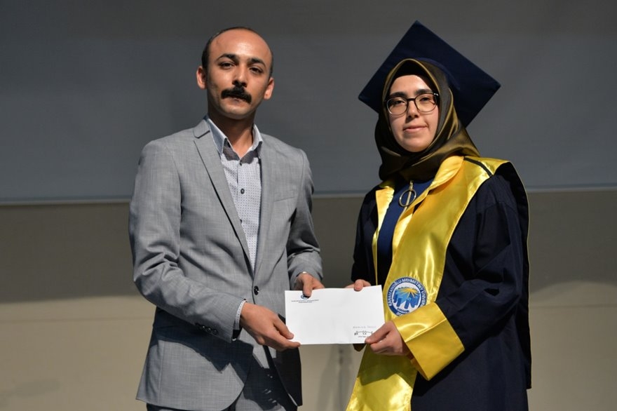 Karaman Kazım Karabekir MYO'da Mezuniyet Coşkusu 10