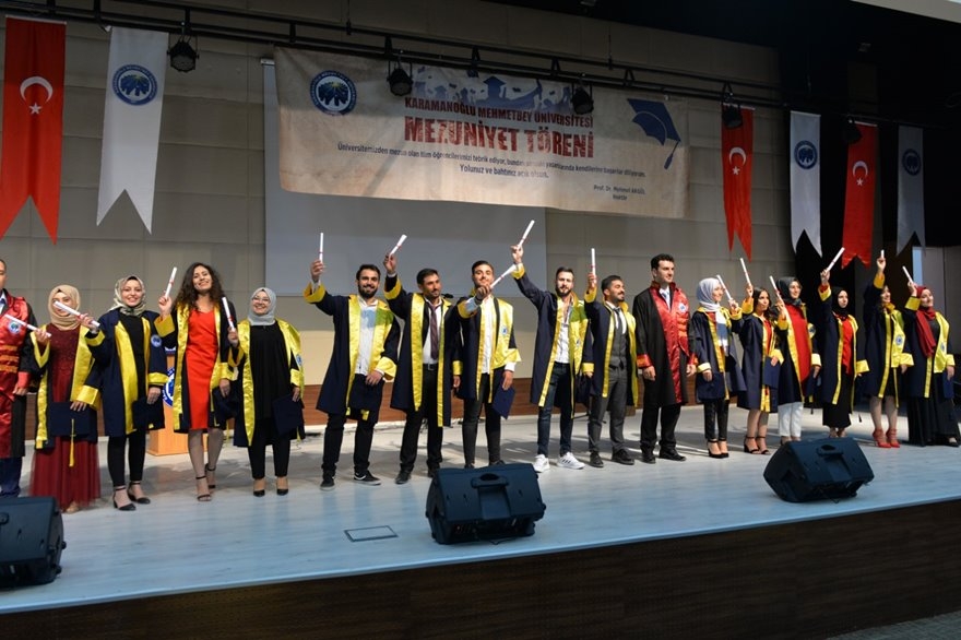 Karaman Kazım Karabekir MYO'da Mezuniyet Coşkusu 15