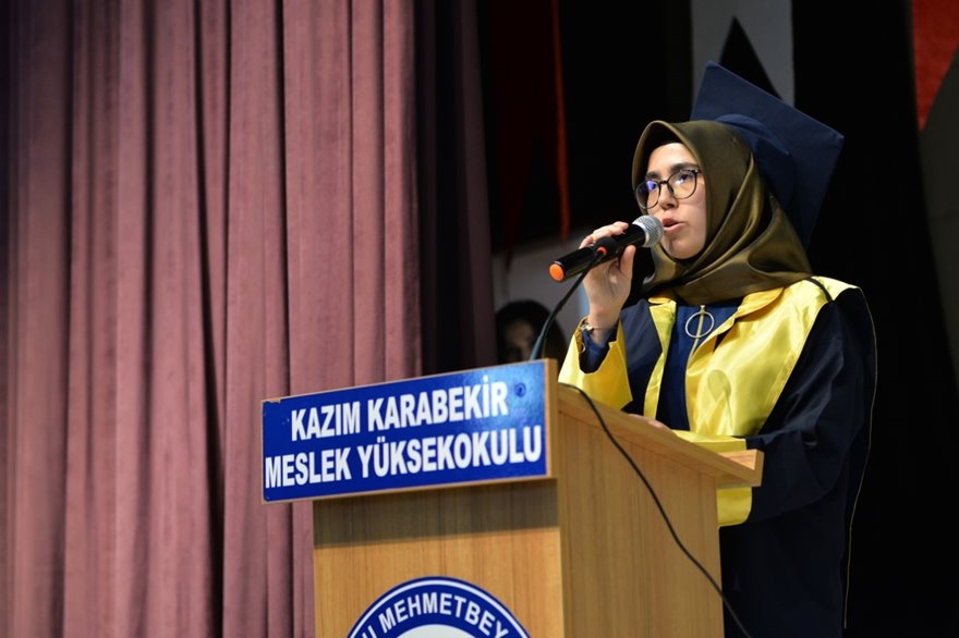 Karaman Kazım Karabekir MYO'da Mezuniyet Coşkusu 4