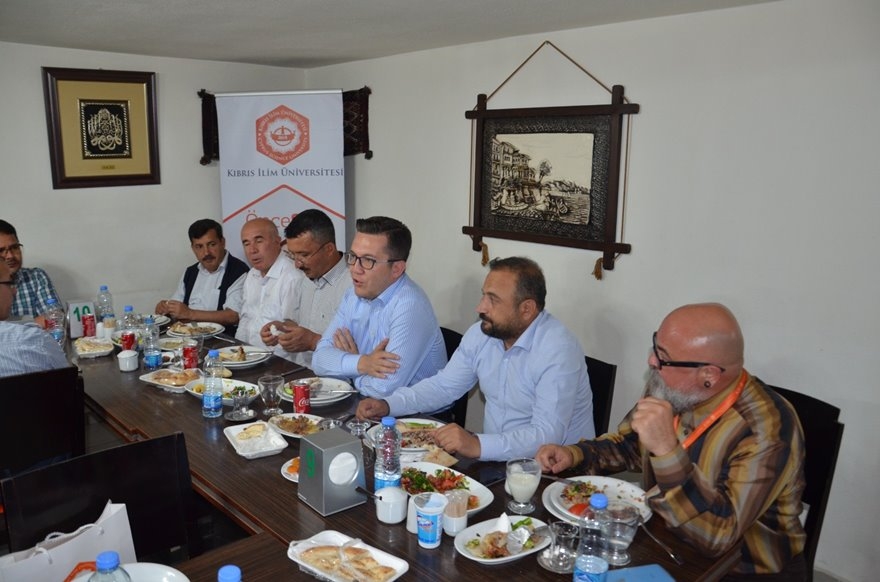 Kıbrıs İlim Üniversitesi Heyeti Karaman'da Eğitimcilerle İftar Yaptı 3