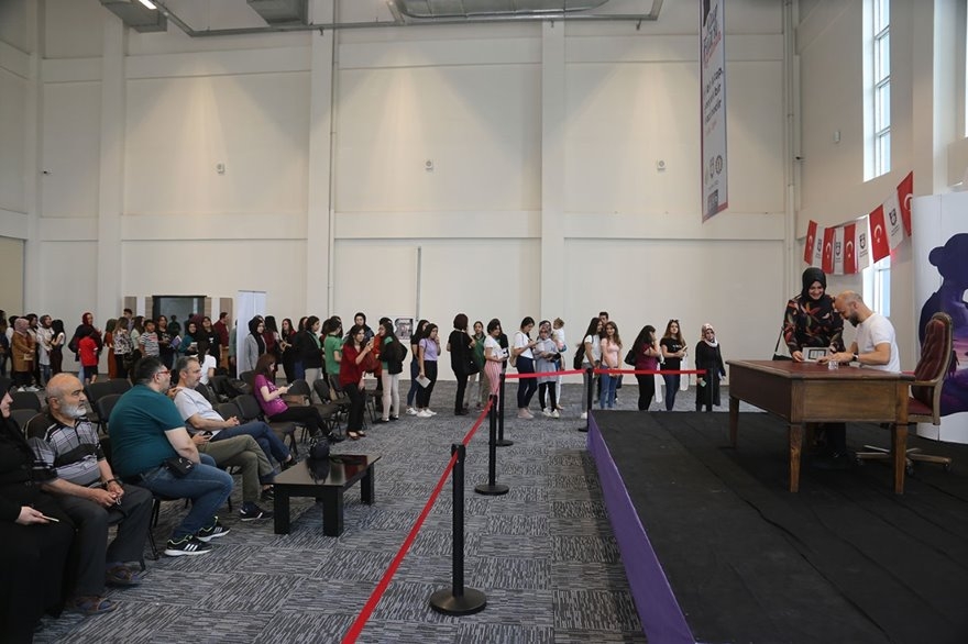 Kahraman Tazeoğlu Karamanlılarla Buluştu 10