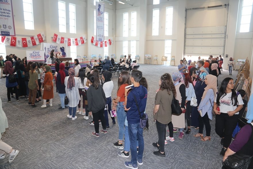 Kahraman Tazeoğlu Karamanlılarla Buluştu 12