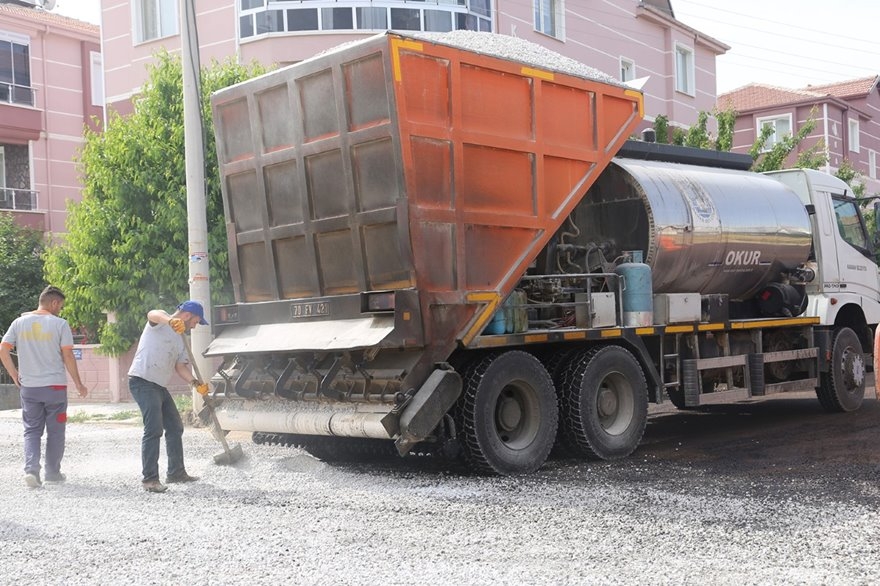 Karaman'da Asfalt Çalışmaları Hız Kesmeden Devam Ediyor 3