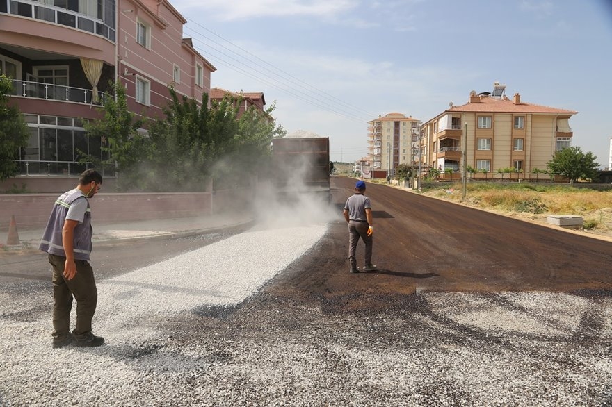 Karaman'da Asfalt Çalışmaları Hız Kesmeden Devam Ediyor 5