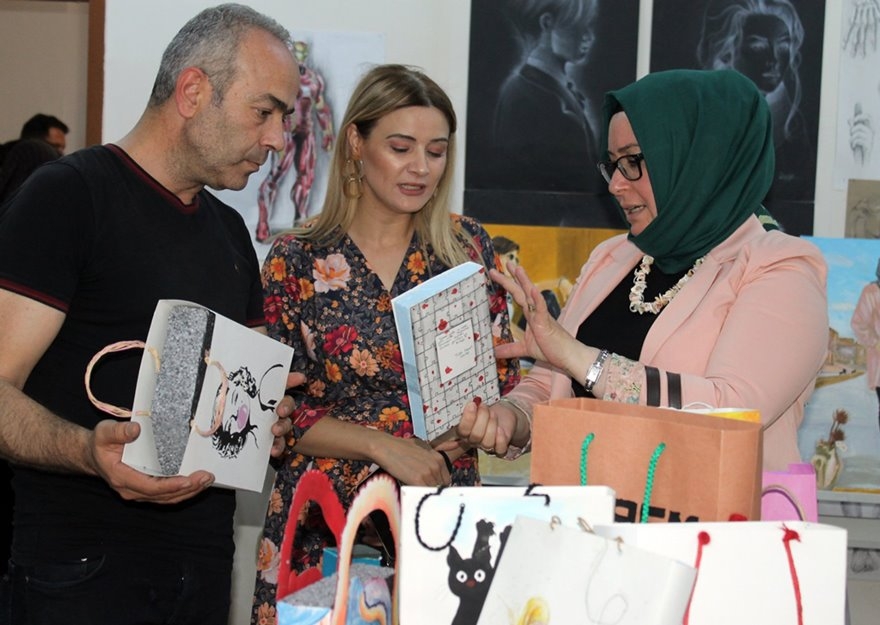 Karaman'da Yetenekli Öğrencilerden Yıl Sonu Sergisi 12